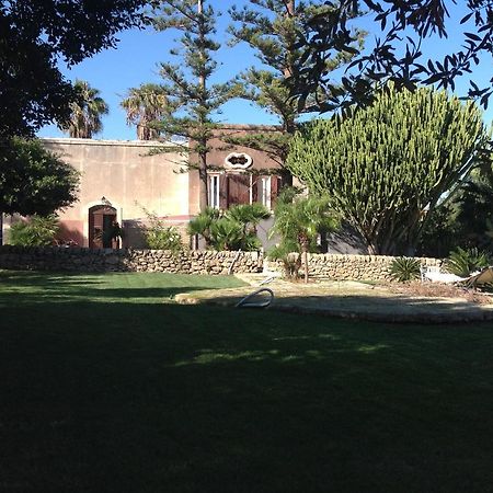 Campo Reale country rooms Pachino Esterno foto